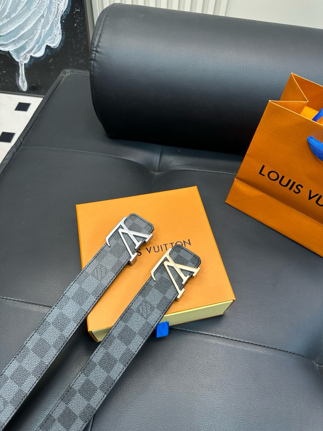 LV New checkered pattern