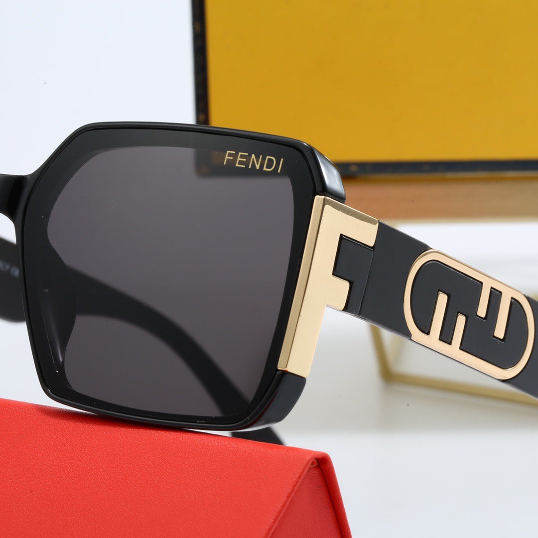 Large Frame Sunglasses-With Gift Box