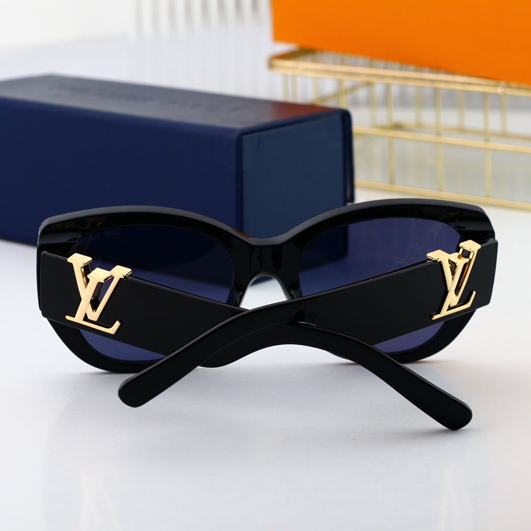 Trendy Iconic Sunglasses Pick