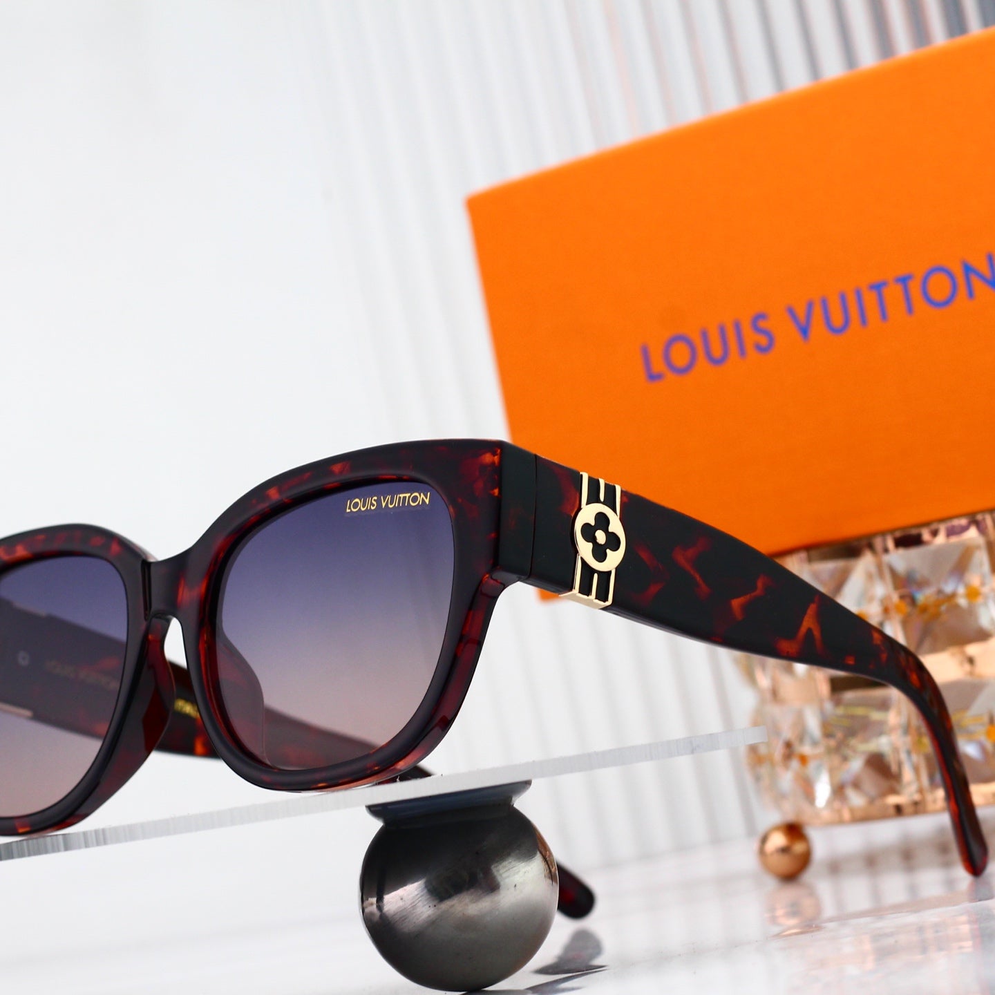 Timeless Style Sunglasses