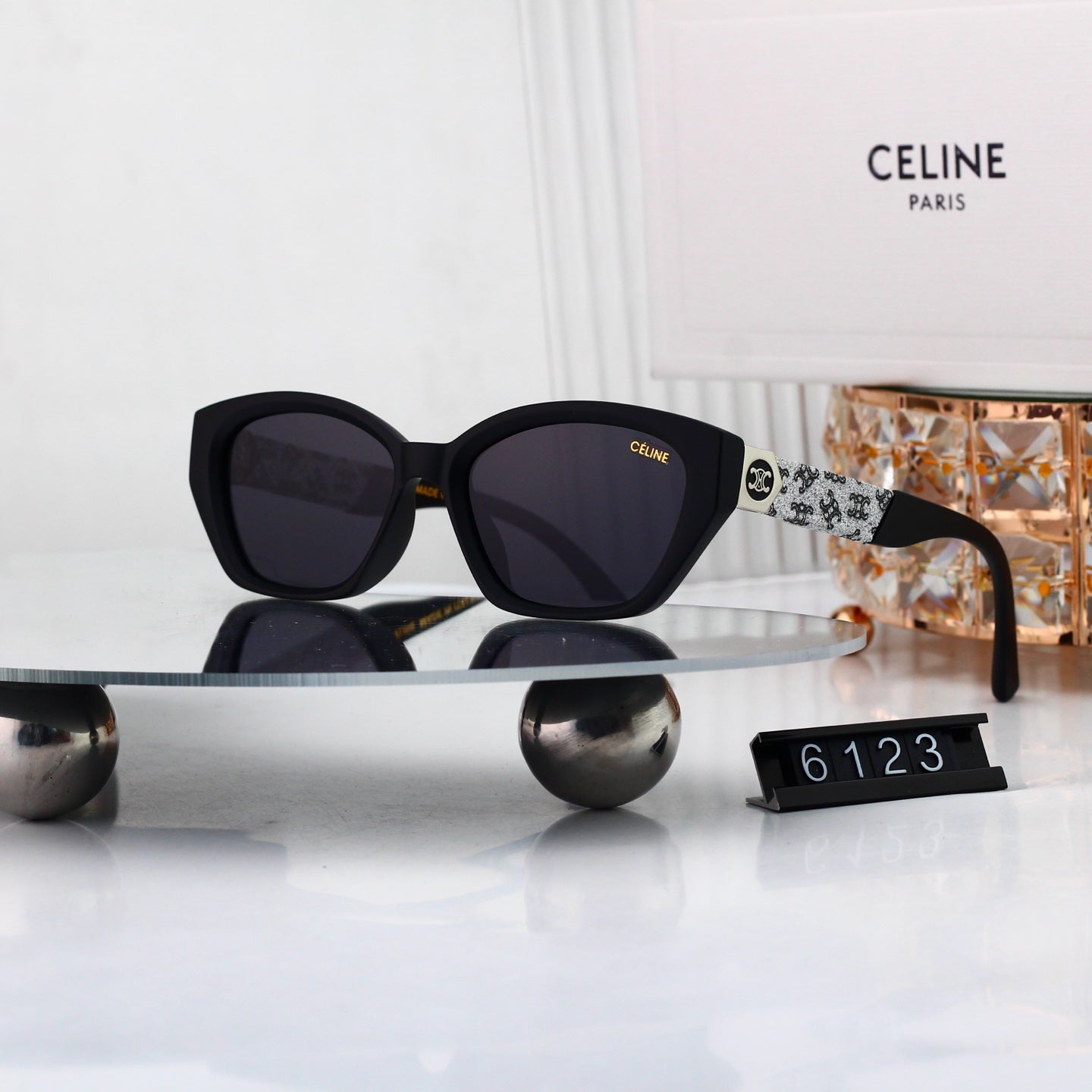 Trendy Classic Sun Glasses