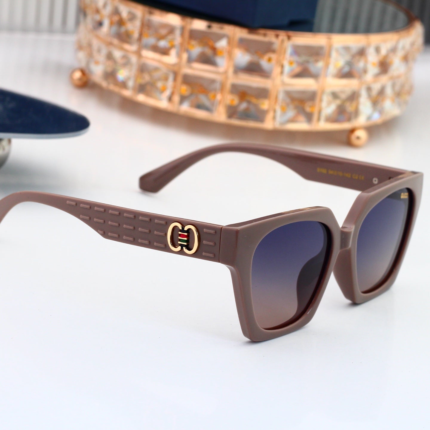 Classic Sun Shades Trendy Pick