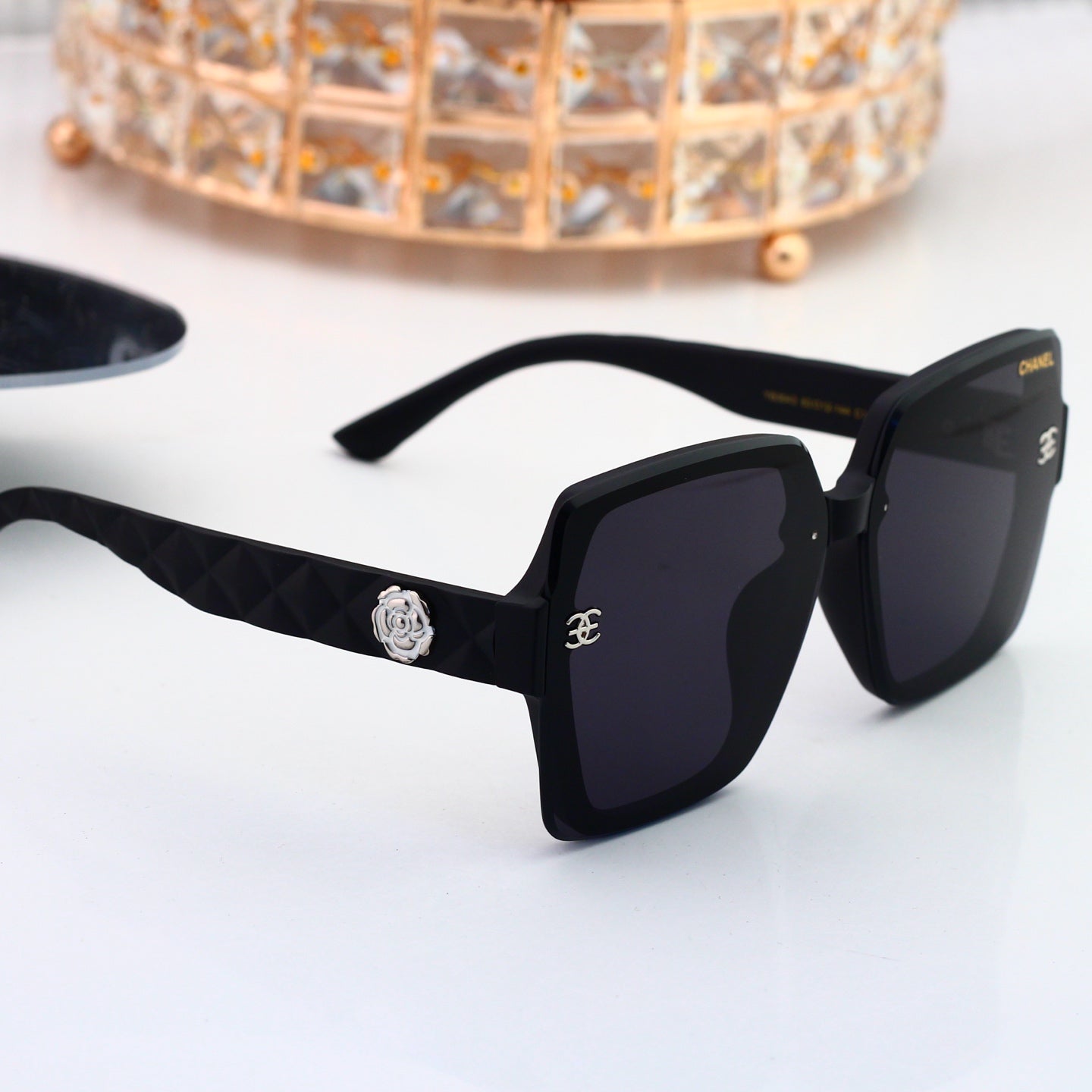 Classic Fashion Sun Shades Pick