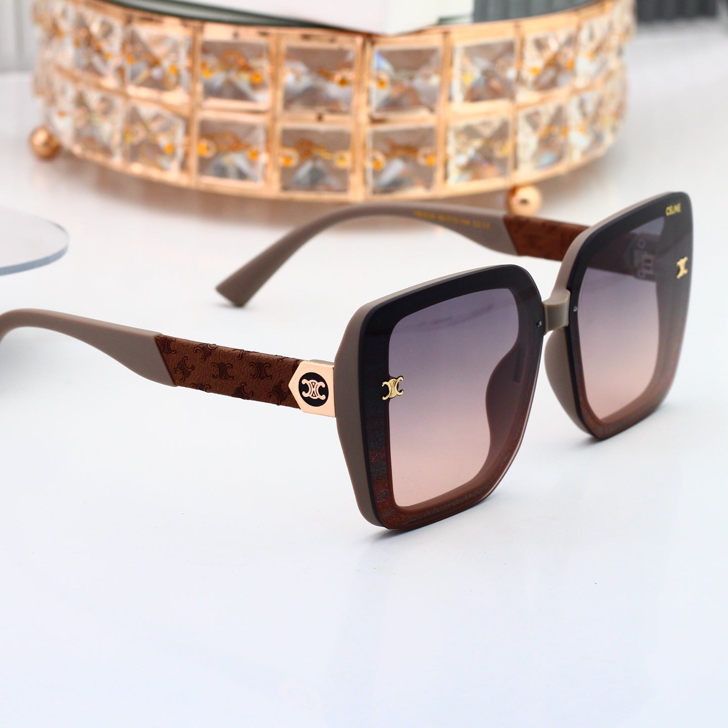 Timeless Fashion Sun Shades