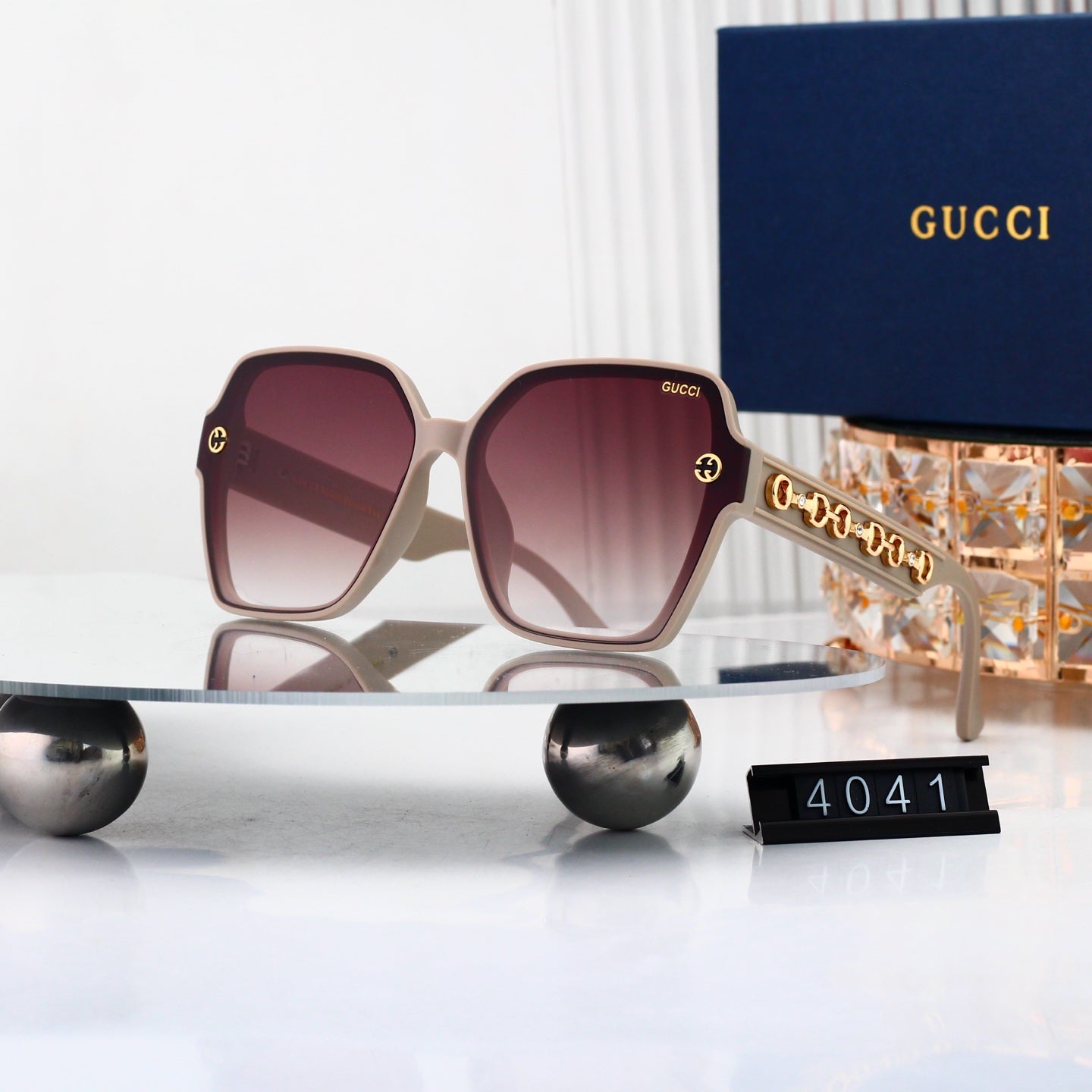 Classic Trend Sun Glasses Now