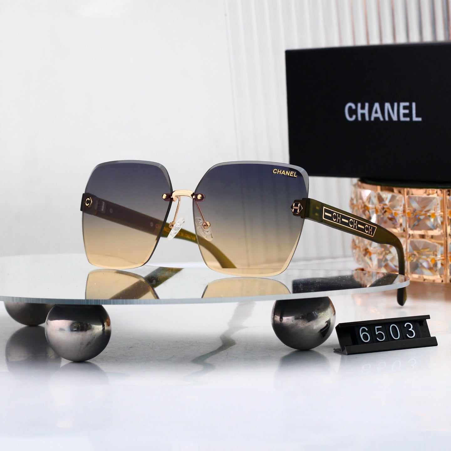 Classic Sunglasses, Trendy Edge