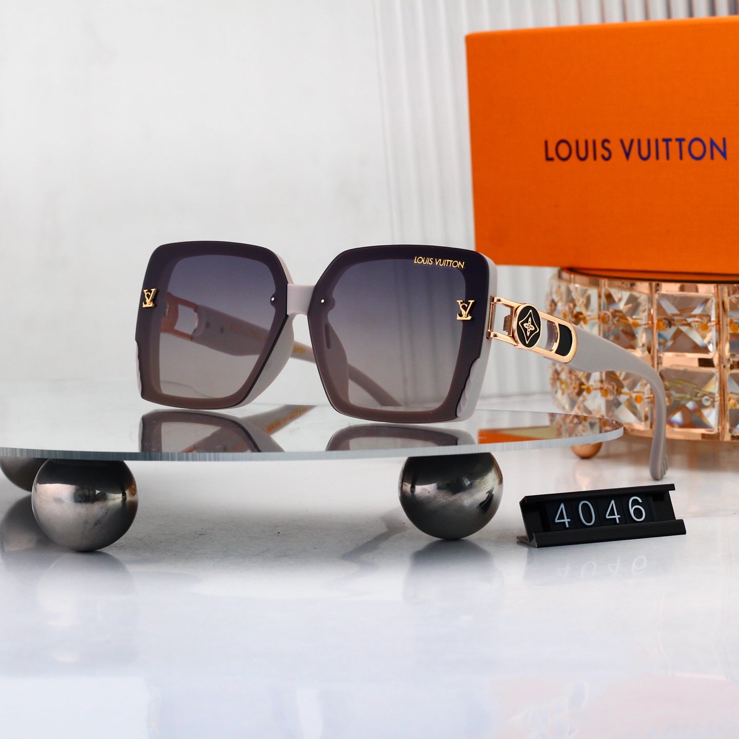 Trendy Shades:  (All-Match) Style