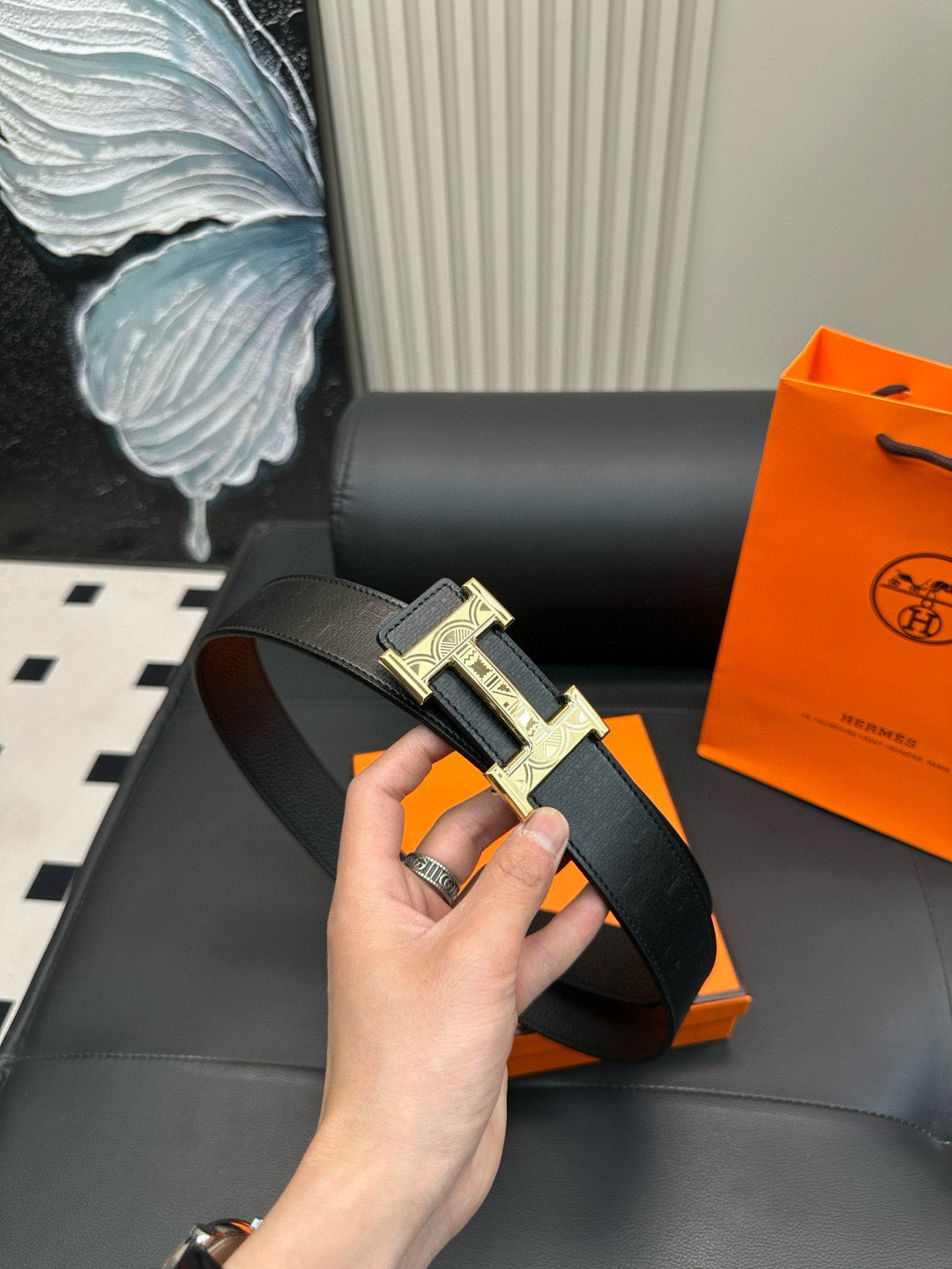 HMS Togo series - Modern and minimalist silver and gold clasps