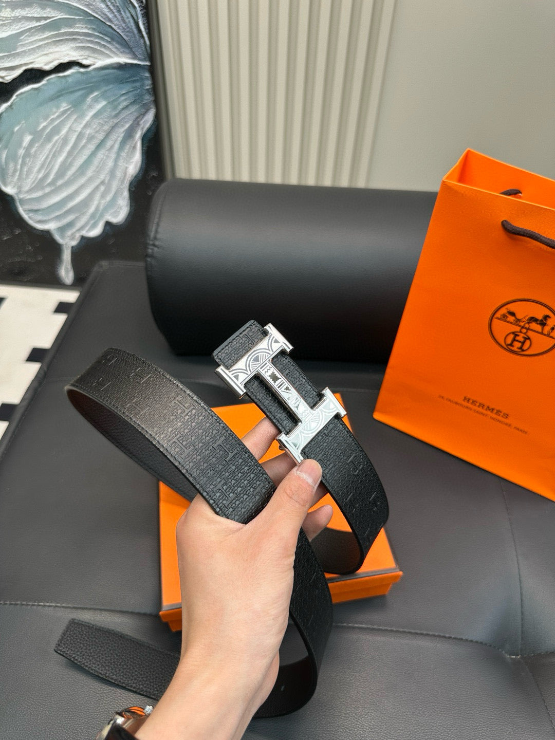 HMS Togo series - Modern and minimalist silver and gold clasps