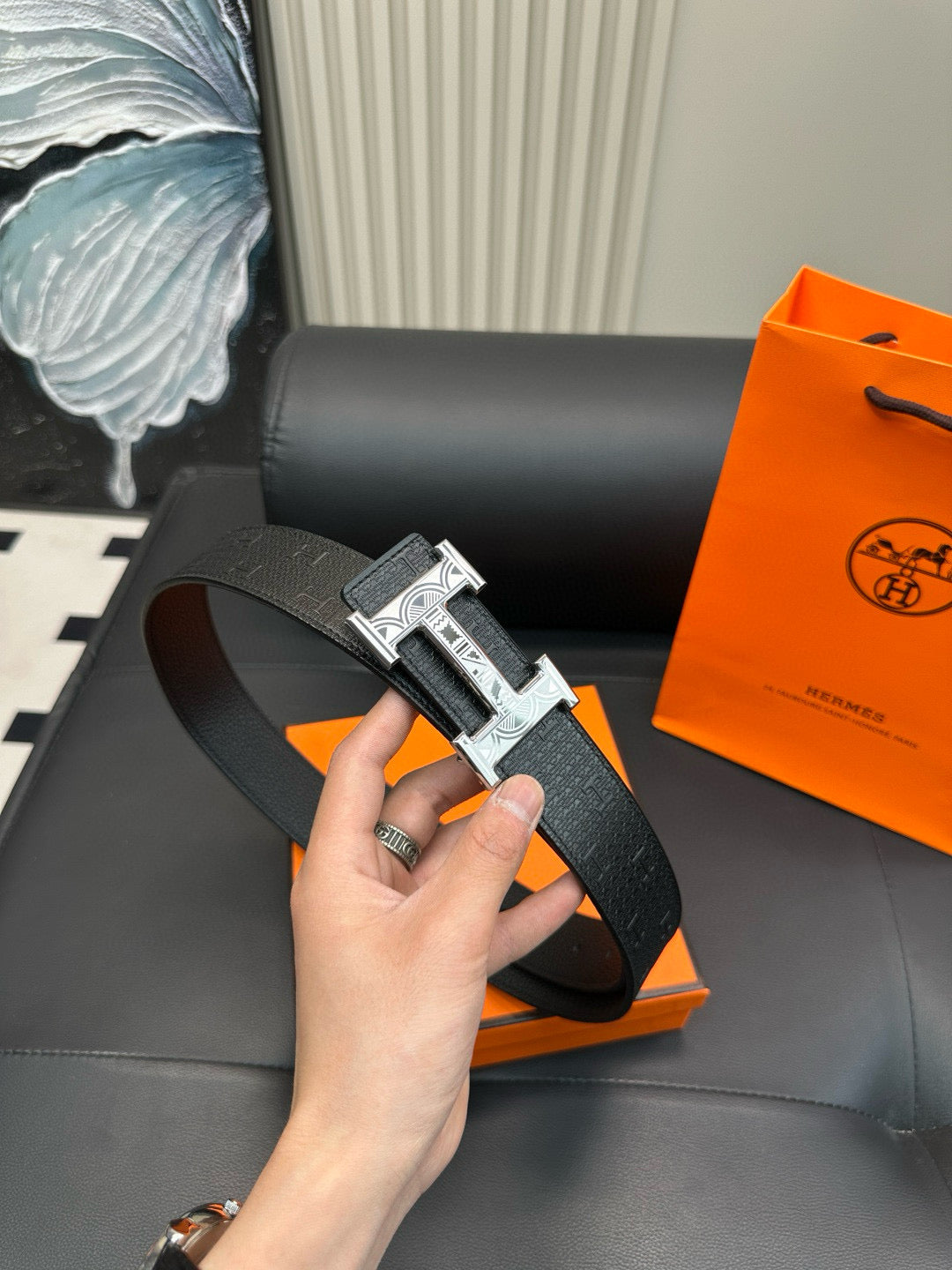 HMS Togo series - Modern and minimalist silver and gold clasps