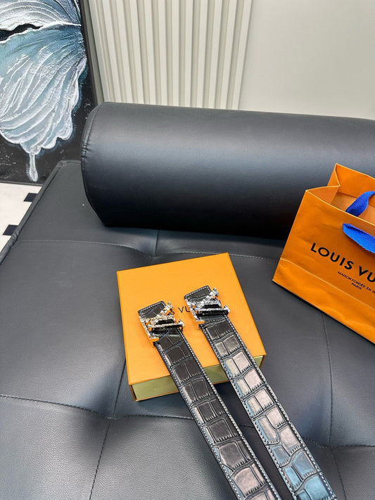 LV Diamond-cut steel buckle with crocodile skin pattern