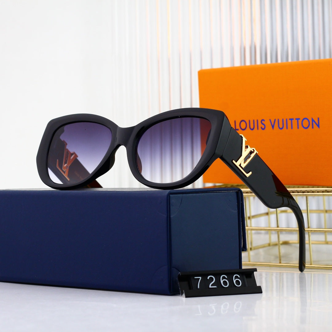 Trendy Iconic Sunglasses Pick