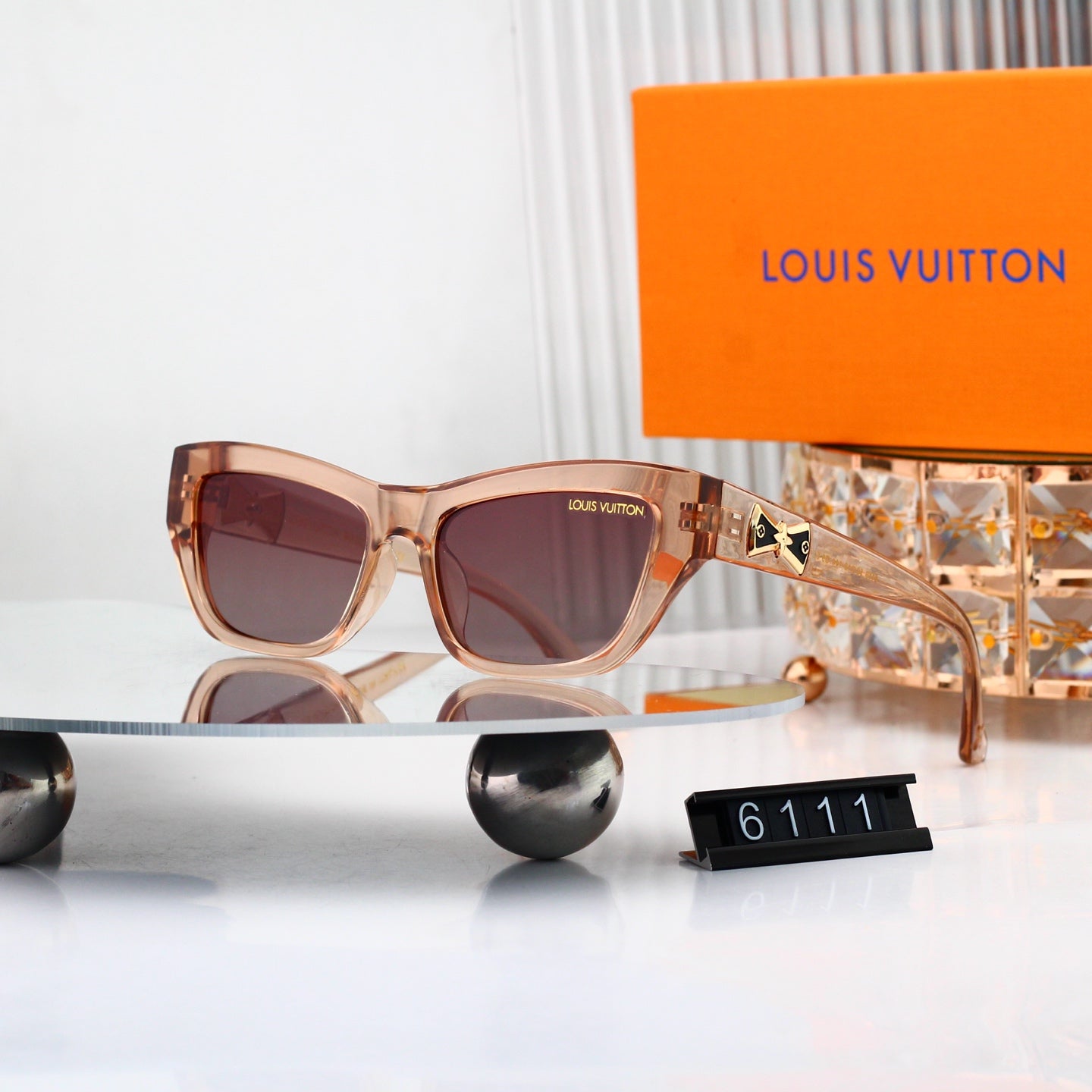 Trendy Classic Sunglasses Now