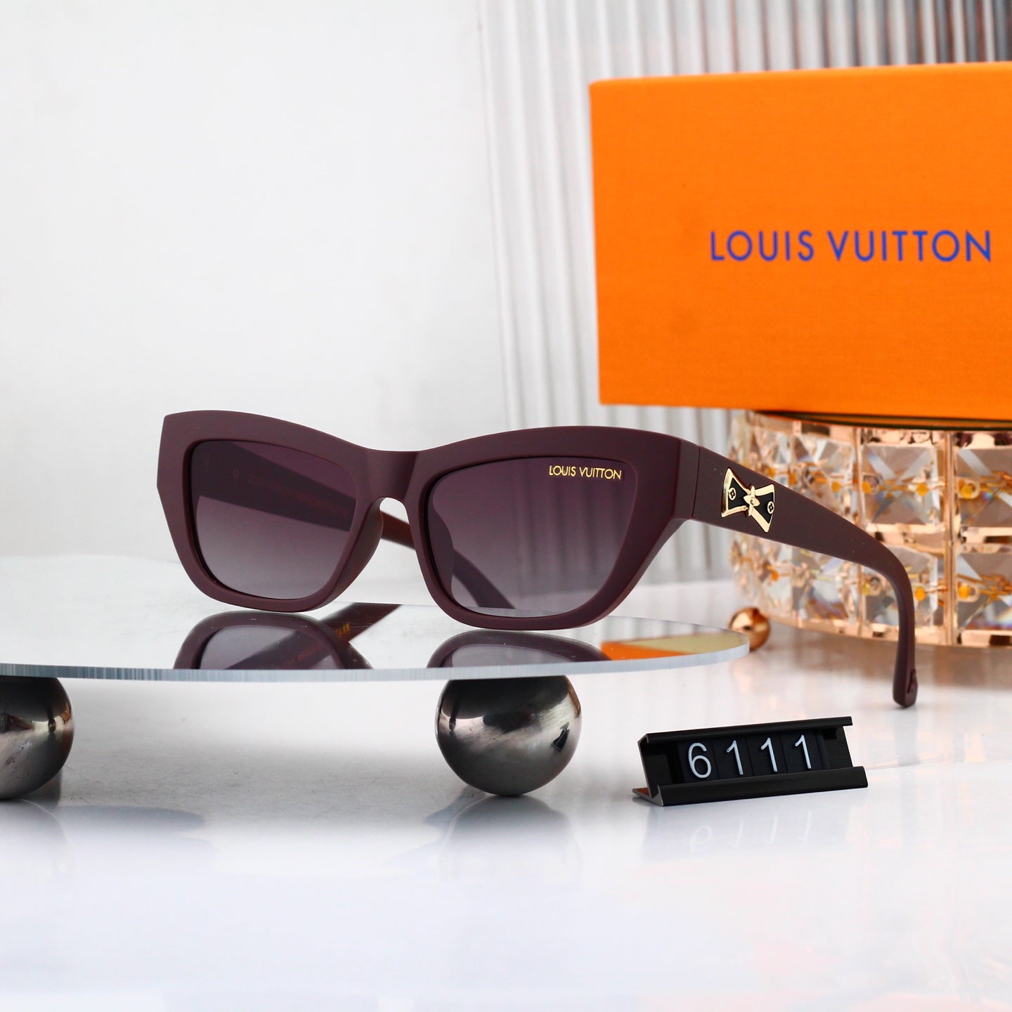 Trendy Classic Sunglasses Now