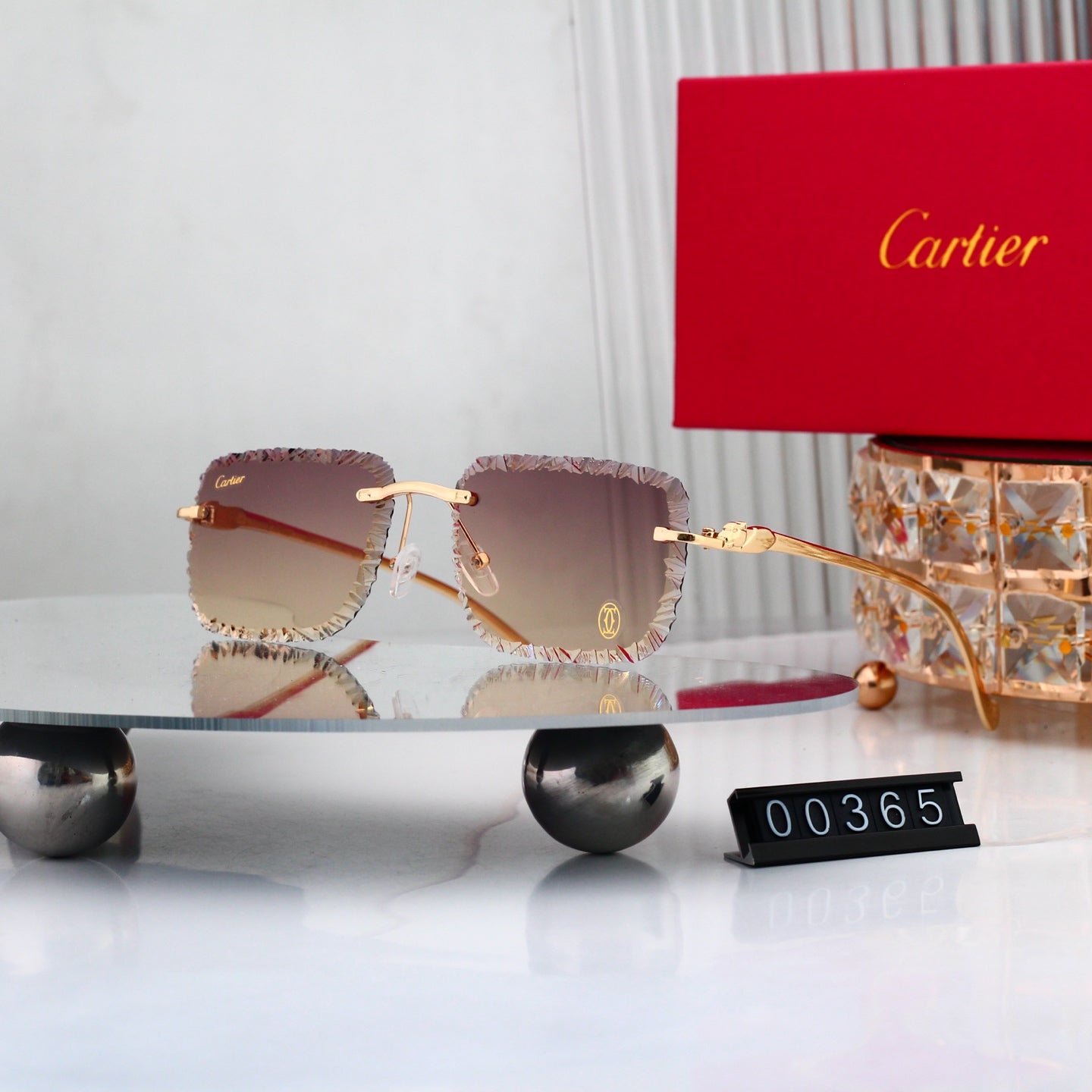 Timeless Fashion Sun Shades