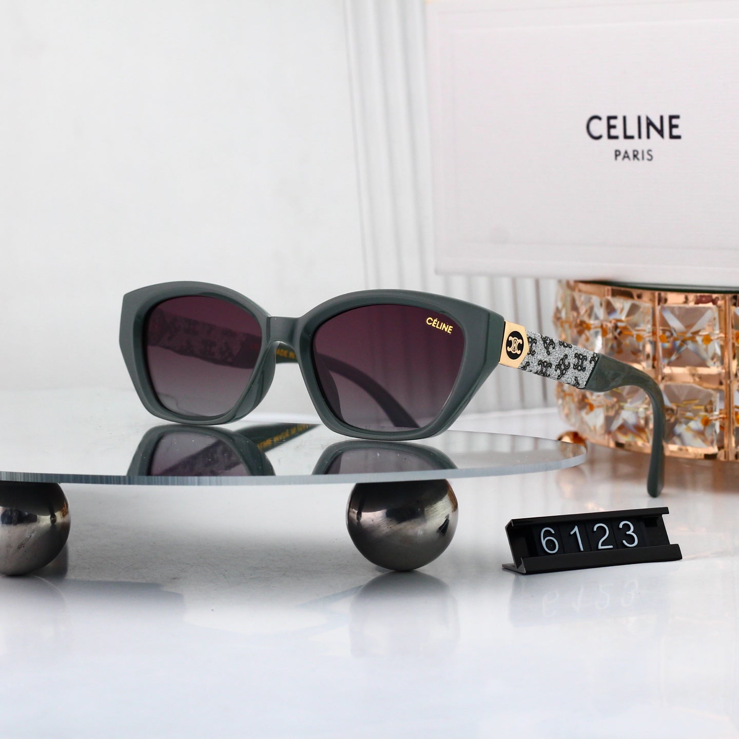 Trendy Classic Sun Glasses