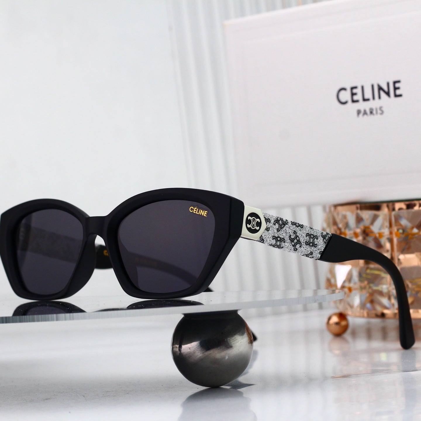 Trendy Classic Sun Glasses
