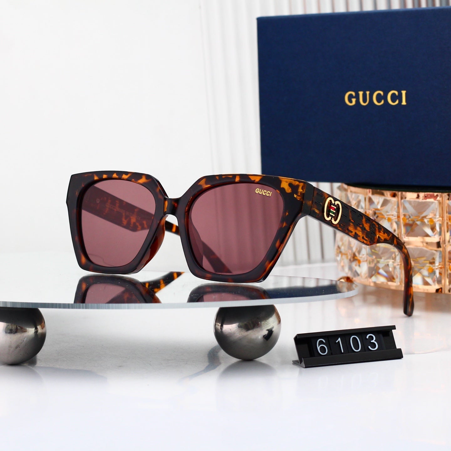 Classic Sun Shades Trendy Pick