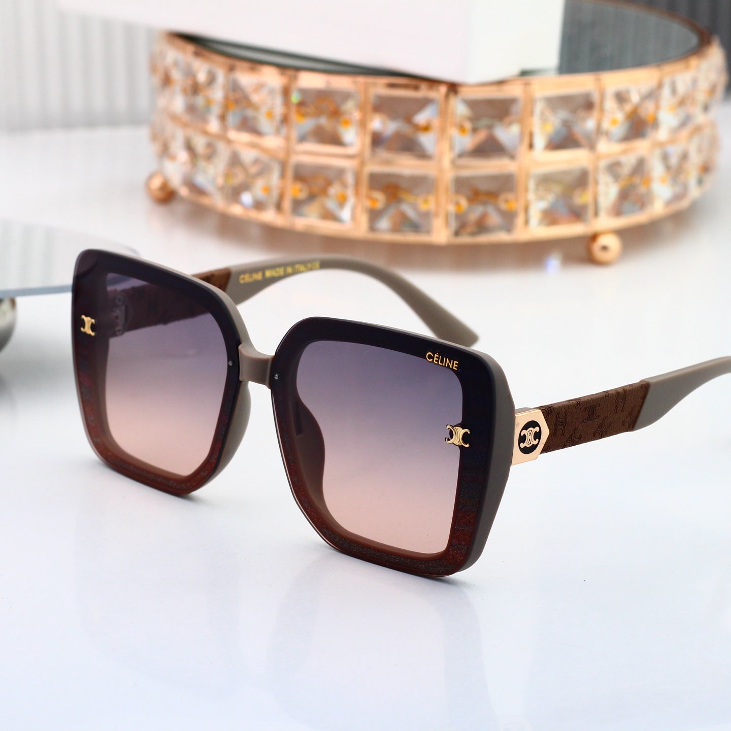 Timeless Fashion Sun Shades