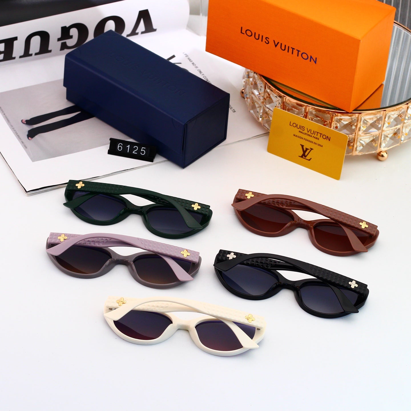 Iconic Classic Sunglasses Essential