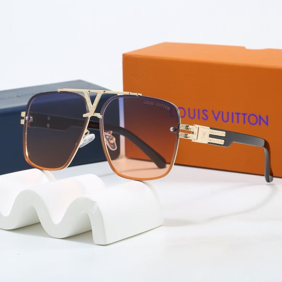 Chic Classic Sun Shades Must-Have