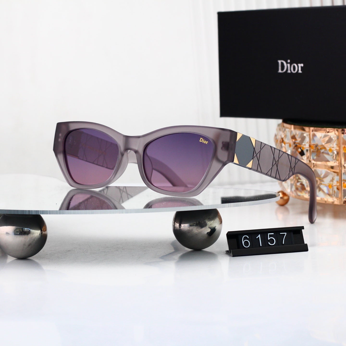 Trendy Classic Sun Glasses