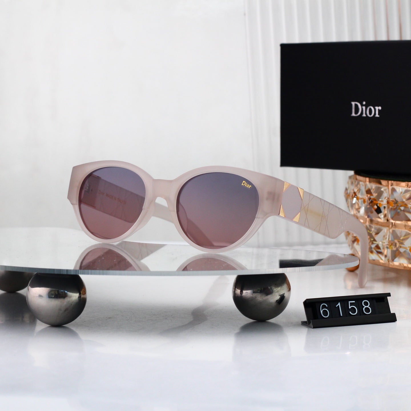 Classic Chic Sun Shades Now