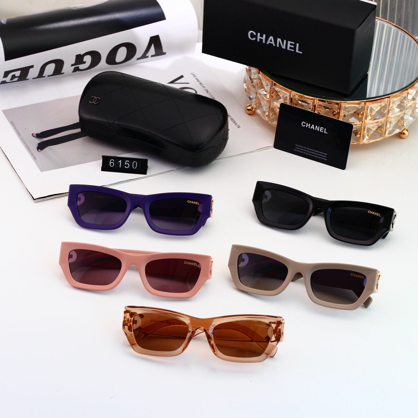 Trendy Sunglasses: Classic Base