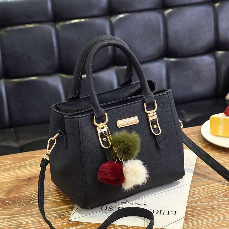 Women's Bulky Leather Shoulder Bag