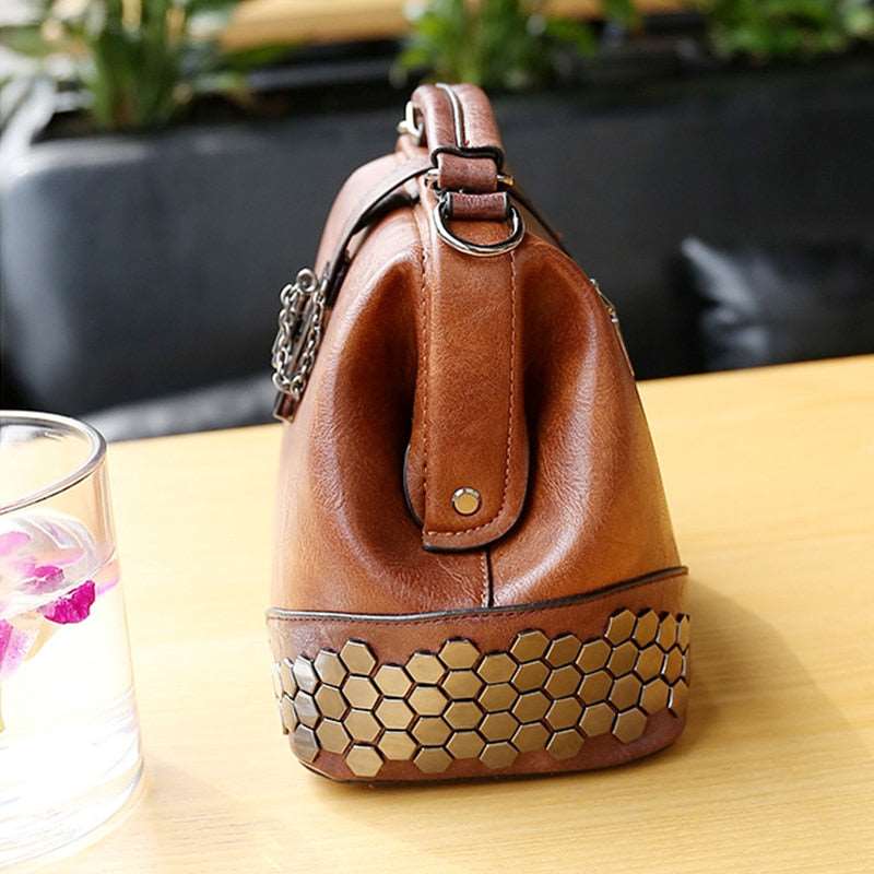 Women's Lock Chain Rivets Crossbody Shoulder Bag